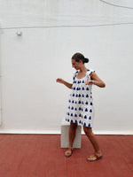 Short frill dress white blue triangle ikat