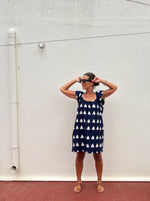 Short frill dress blue white triangle ikat