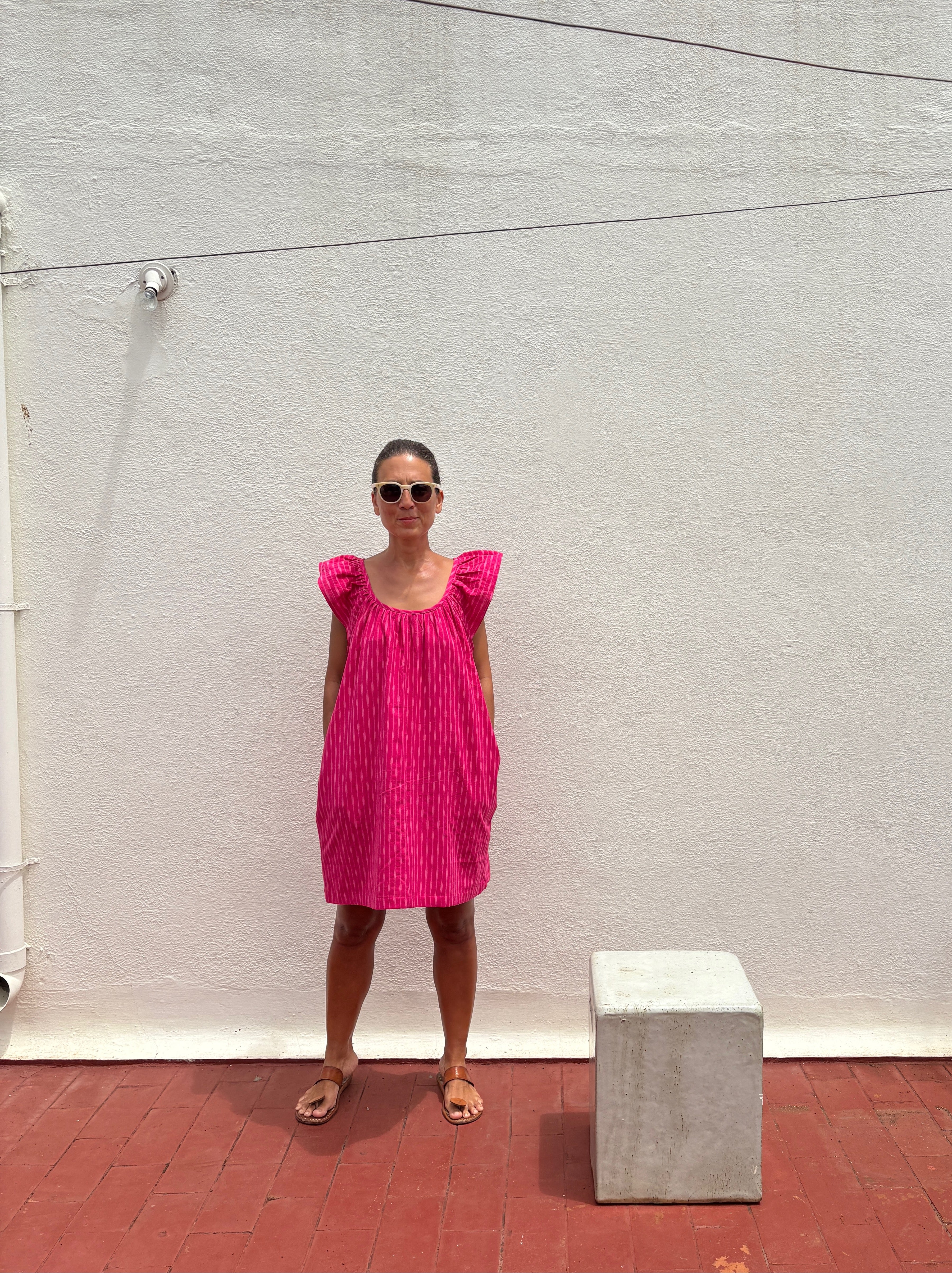 Short frill dress pink ikat