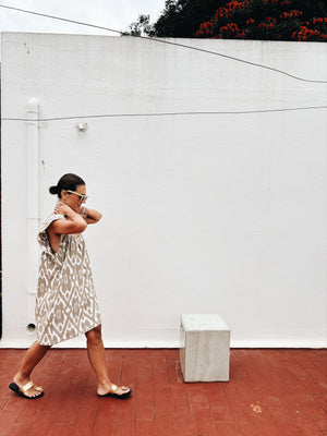 Short frill dress olive green ikat