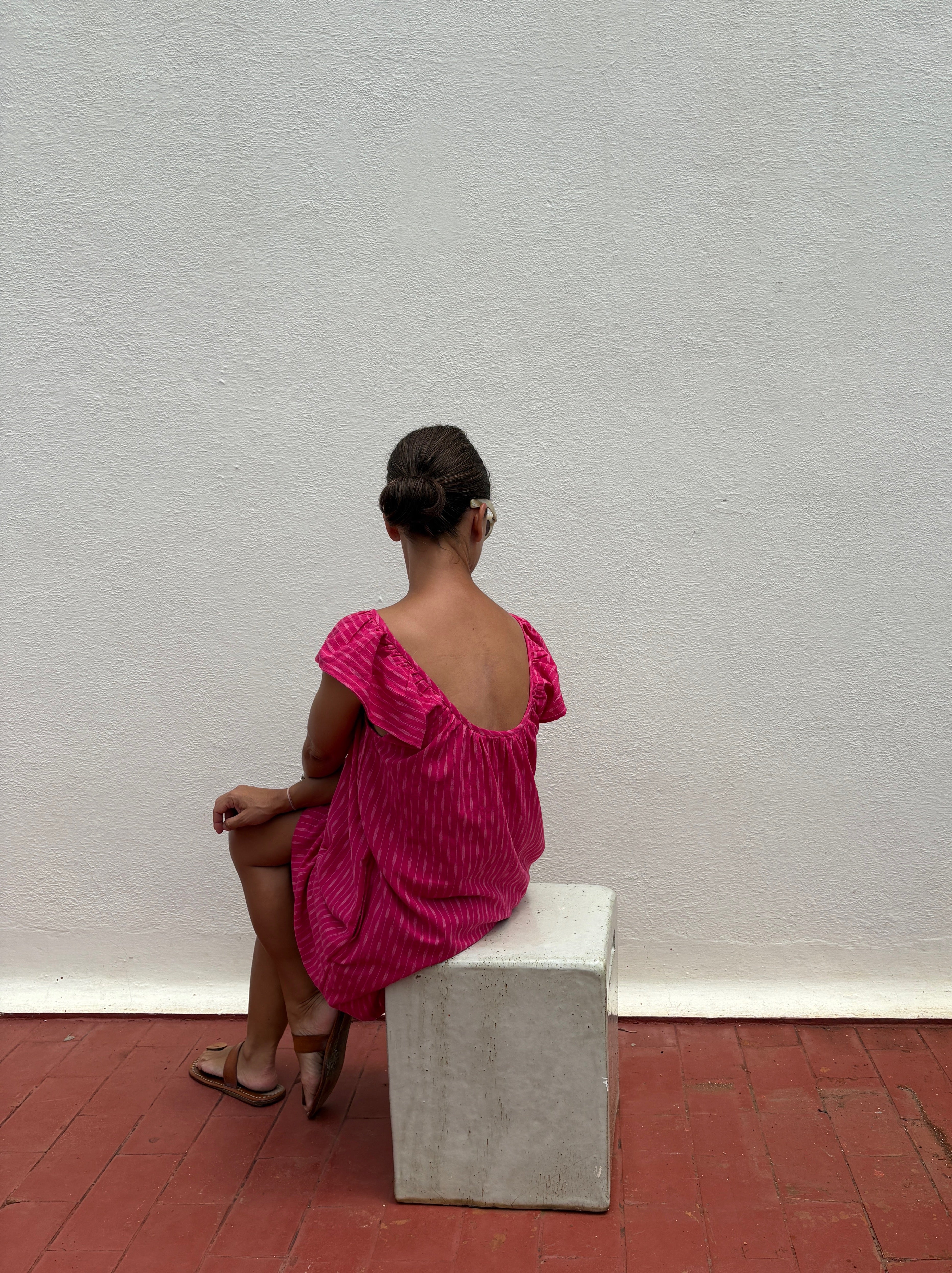 Short frill dress pink ikat