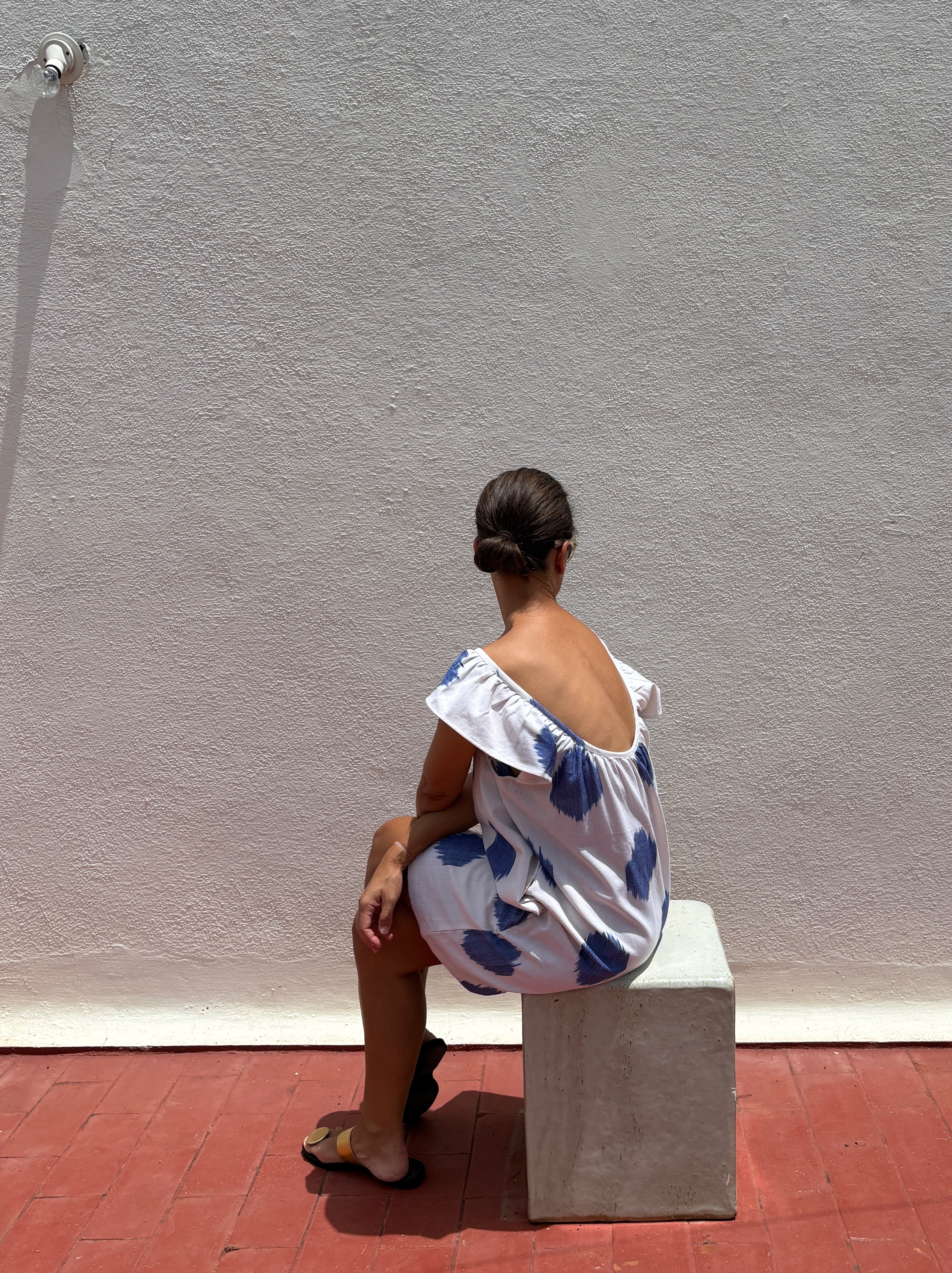 Short frill dress blue spot ikat