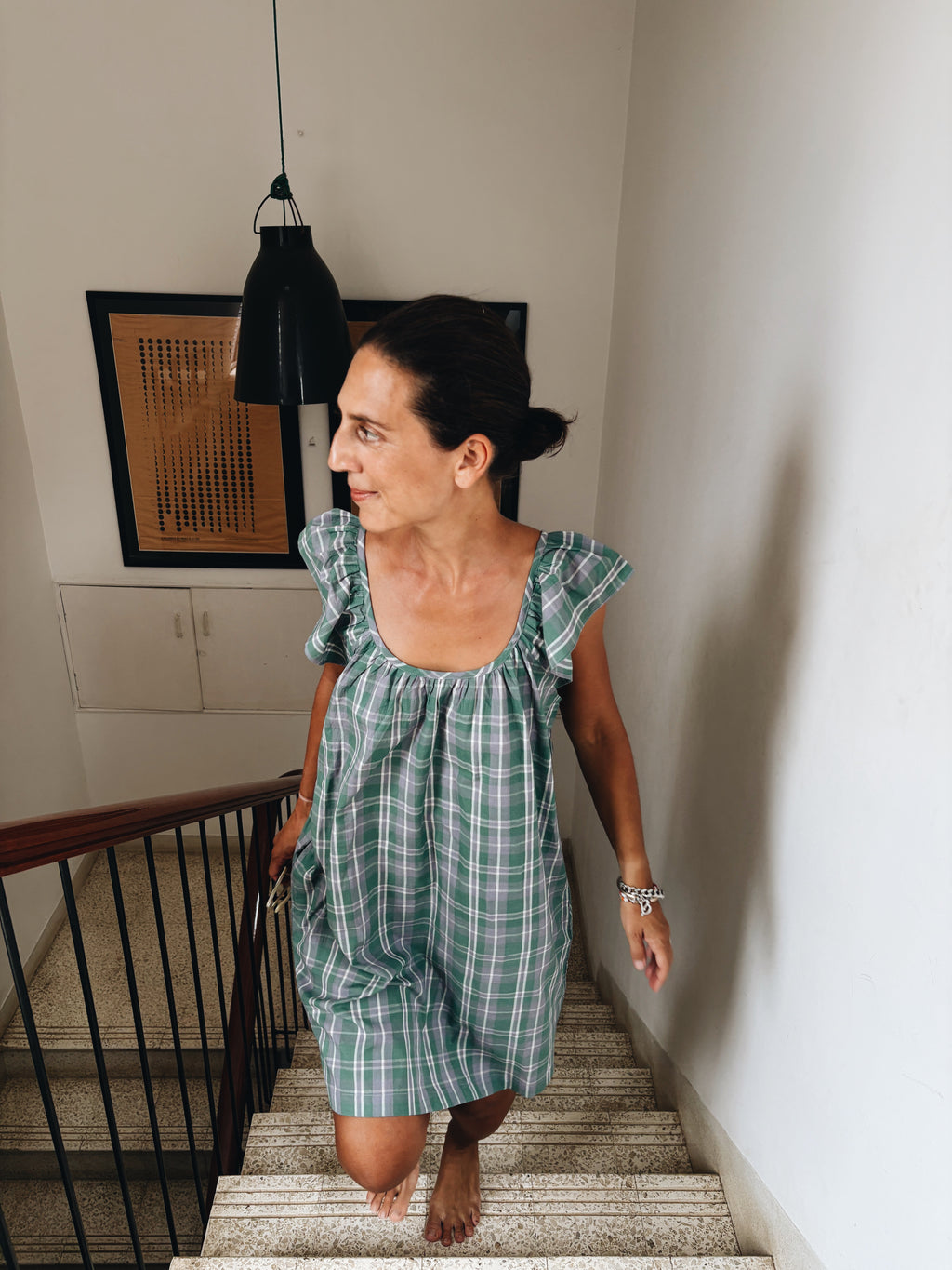 Short frill dress grey/green handloom
